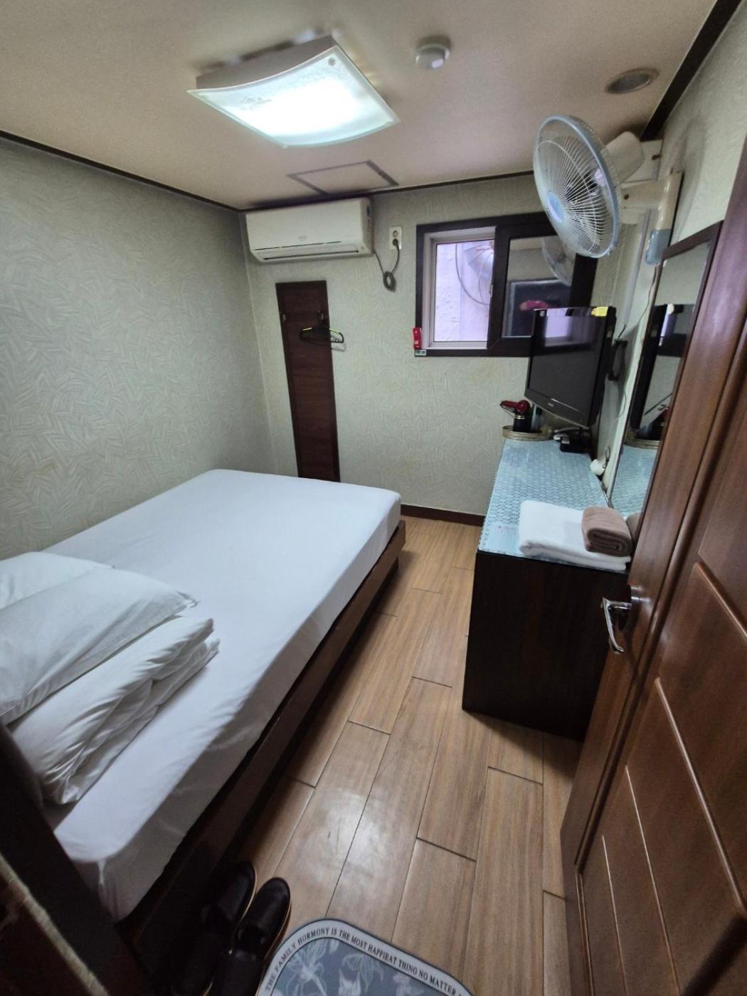 Joyful Stay Сеул Экстерьер фото